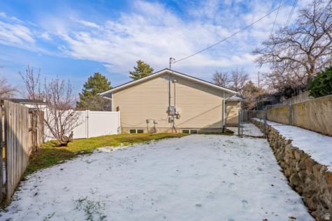 1492 E Sandy Hills Drive Sandy UT 84093