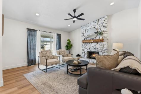 1492 E Sandy Hills Drive Sandy UT 84093