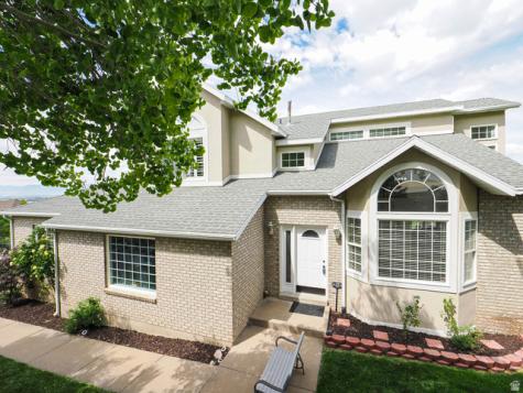 1833 N 350 E Centerville UT 84014