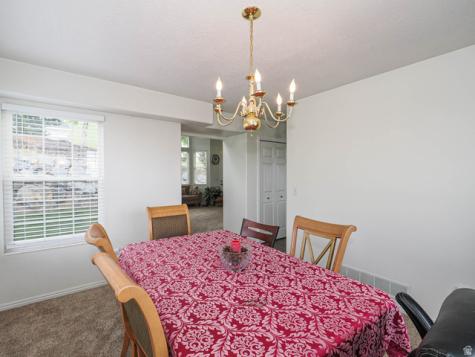 1833 N 350 E Centerville UT 84014