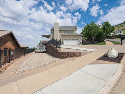 1833 N 350 E Centerville UT 84014
