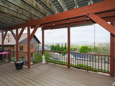 1833 N 350 E Centerville UT 84014