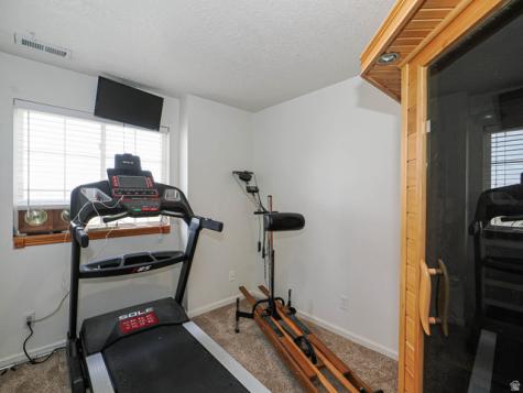1833 N 350 E Centerville UT 84014