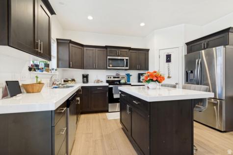 7224 N Silver Way Eagle Mountain UT 84005