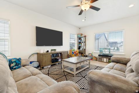 7224 N Silver Way Eagle Mountain UT 84005