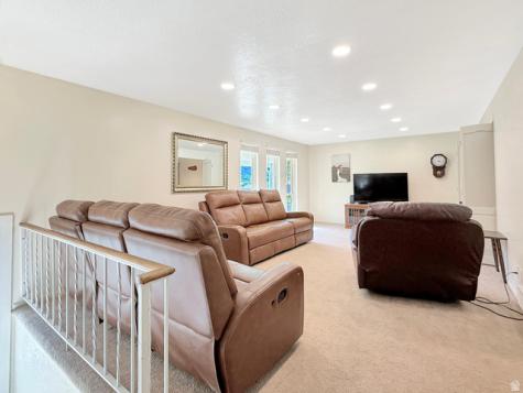 2873 N 975 E North Ogden UT 84414