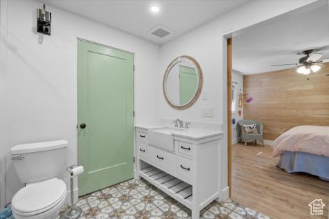 164 E 200 S Hyde Park UT 84318