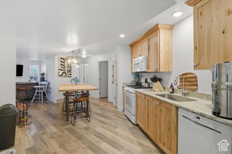 164 E 200 S Hyde Park UT 84318