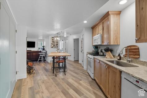 164 E 200 S Hyde Park UT 84318