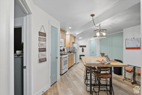 164 E 200 S Hyde Park UT 84318