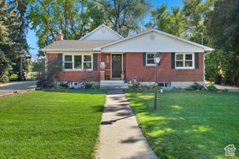 164 E 200 S Hyde Park UT 84318
