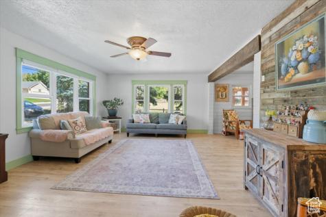 164 E 200 S Hyde Park UT 84318