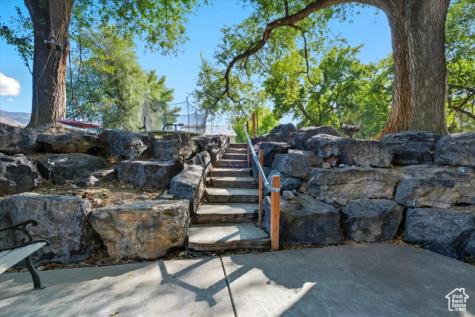 164 E 200 S Hyde Park UT 84318