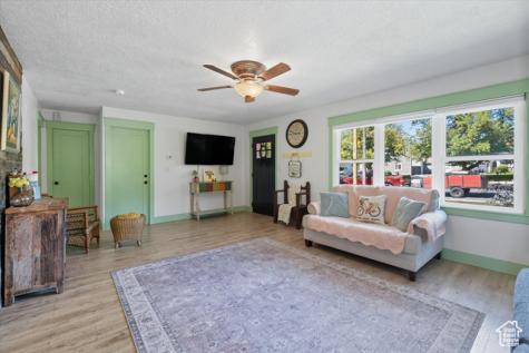 164 E 200 S Hyde Park UT 84318