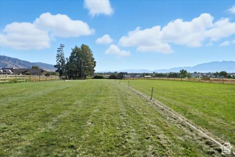 164 E 200 S Hyde Park UT 84318