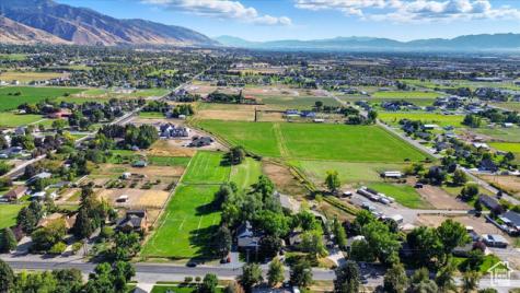 164 E 200 S Hyde Park UT 84318