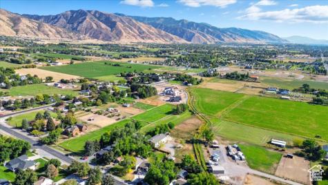 164 E 200 S Hyde Park UT 84318