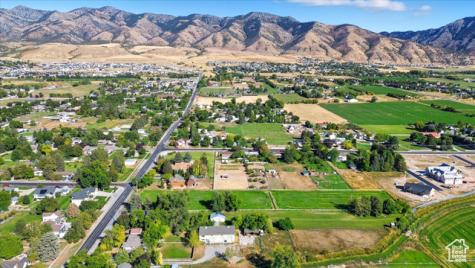 164 E 200 S Hyde Park UT 84318