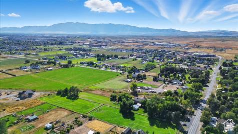 164 E 200 S Hyde Park UT 84318