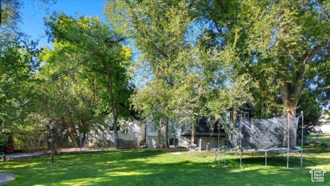 164 E 200 S Hyde Park UT 84318