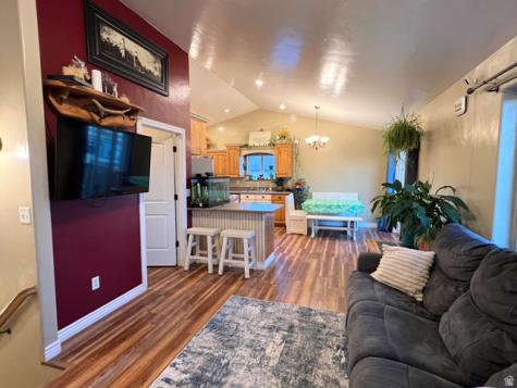 78 E 1875 S Roosevelt UT 84066