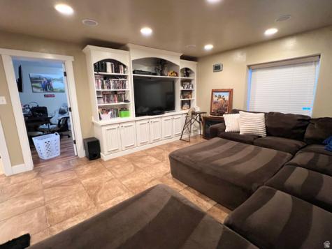 78 E 1875 S Roosevelt UT 84066