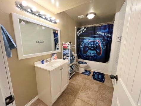 78 E 1875 S Roosevelt UT 84066