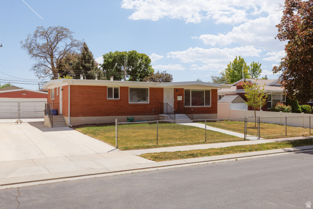 1104 E 5235 S Murray UT 84117