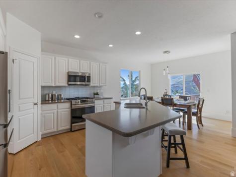 6709 W Desert Lily Circle Herriman UT 84096