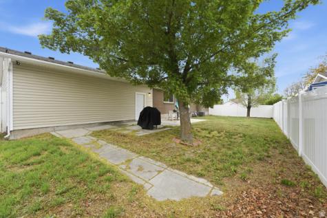 7670 S 1000 E Midvale UT 84047