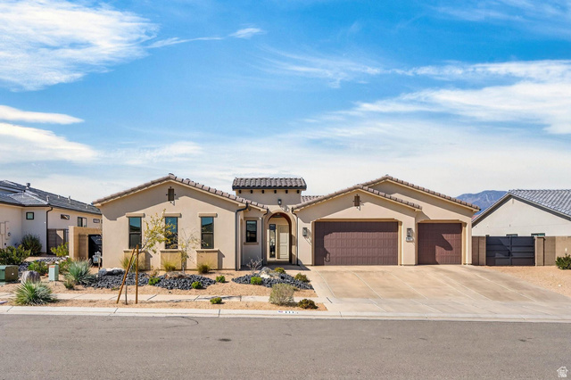 111 N Black Avenue Washington UT 84780