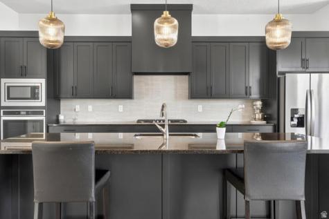 111 N Black Avenue Washington UT 84780