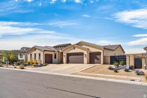 111 N Black Avenue Washington UT 84780