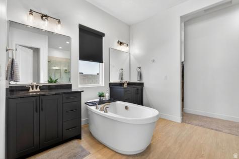111 N Black Avenue Washington UT 84780