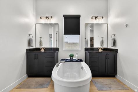 111 N Black Avenue Washington UT 84780