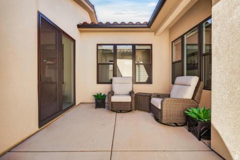 111 N Black Avenue Washington UT 84780
