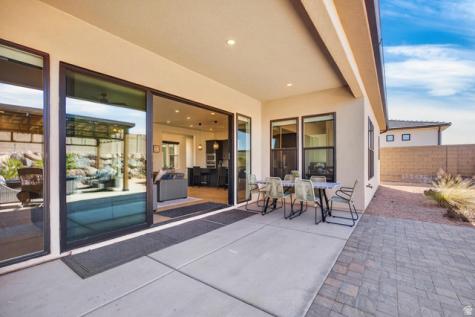 111 N Black Avenue Washington UT 84780