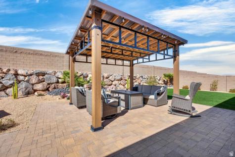 111 N Black Avenue Washington UT 84780