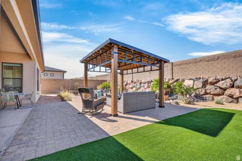 111 N Black Avenue Washington UT 84780