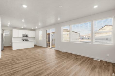 124 W Ebbets Tooele UT 84074