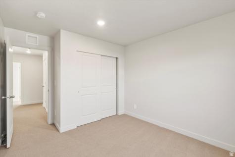 124 W Ebbets Tooele UT 84074