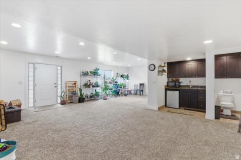 6237 W 4600 S Hooper UT 84315