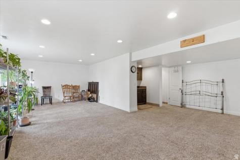 6237 W 4600 S Hooper UT 84315
