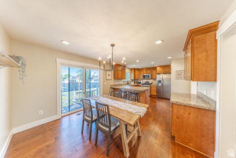 228 E Golden Willow Circle Sandy UT 84070