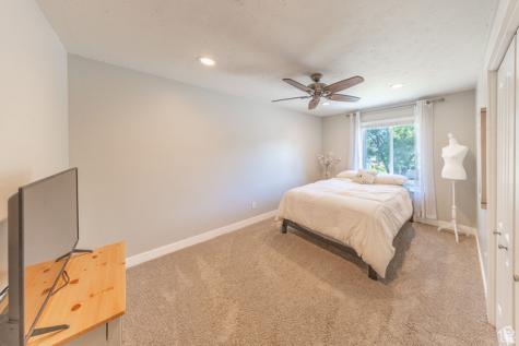 228 E Golden Willow Circle Sandy UT 84070