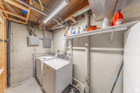 228 E Golden Willow Circle Sandy UT 84070