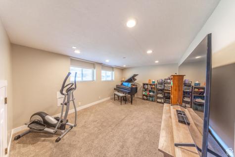 228 E Golden Willow Circle Sandy UT 84070