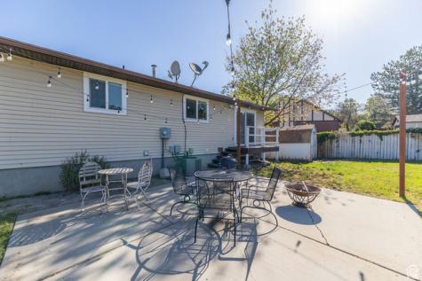 228 E Golden Willow Circle Sandy UT 84070