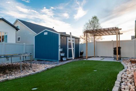 1534 E Shadow Drive N Eagle Mountain UT 84005