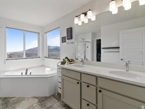 9024 N Cornwall Way Eagle Mountain UT 84005